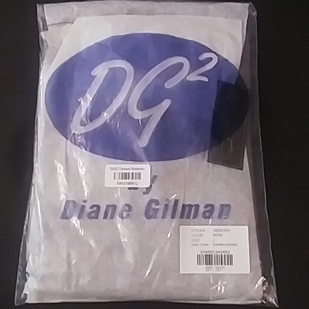 Long Sleeve Turtleneck Sweater w/Tassel Detail. Mossy Green Color - Picture 3 of 11